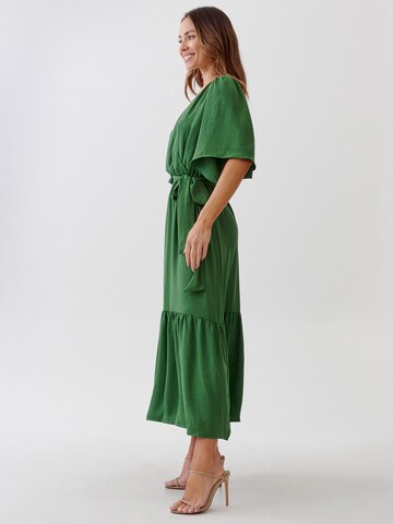 Rochie de la Tussah pe verde