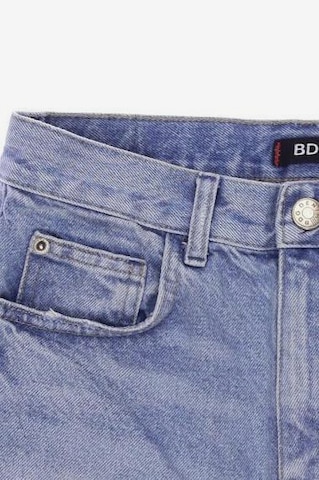 BDG Urban Outfitters Shorts in S in Blue