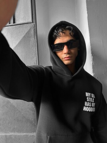 Kleidermafia - Sudadera 'Oversize EX Part II Hoodie - Black and White' en negro