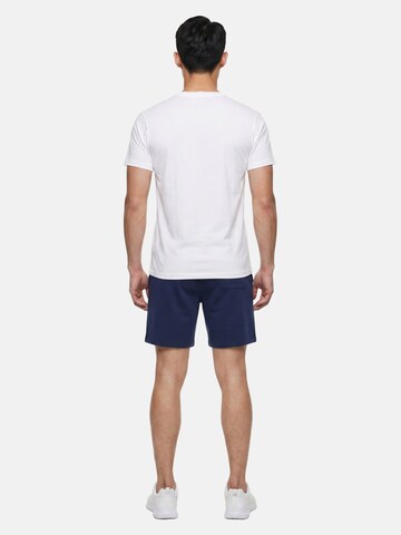 Top 'T-shirt Uomo Scollo V Cotone 100% Navigare' di Navigare in bianco