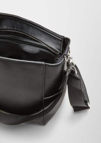 s.Oliver Shoulder Bag in Black