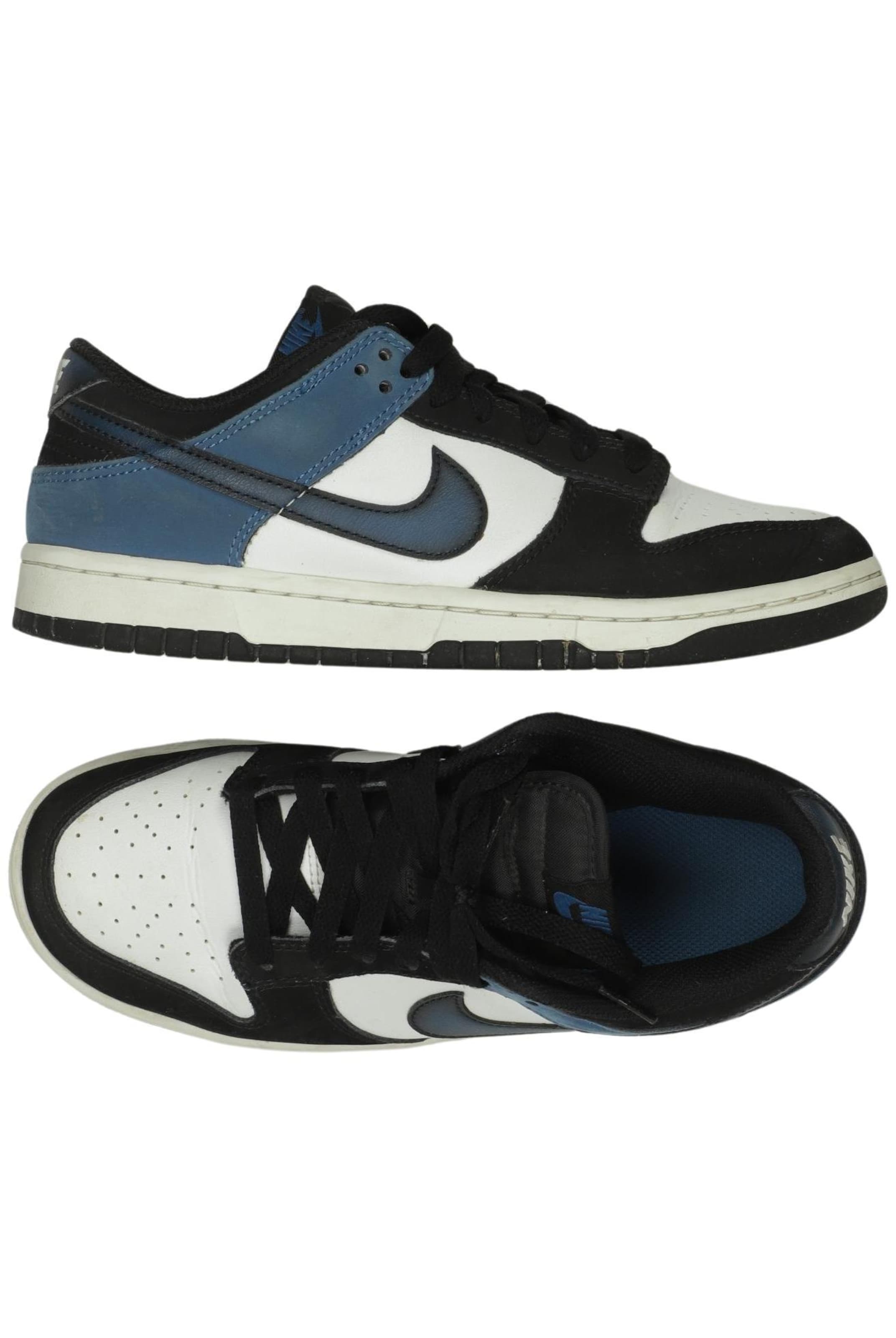 NIKE Sneakers & Trainers in 38,5 in Mixed colors: front