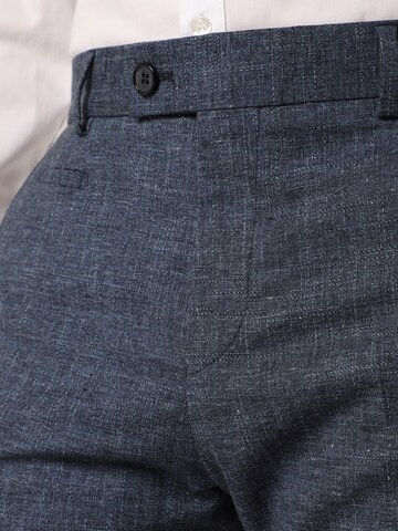 Coupe slim Pantalon à plis 'Luc' STRELLSON en bleu