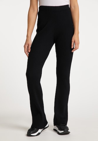 MYMO Flared Pants in Black: front