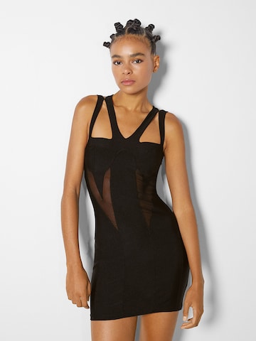 Bershka Kleid in Schwarz: predná strana