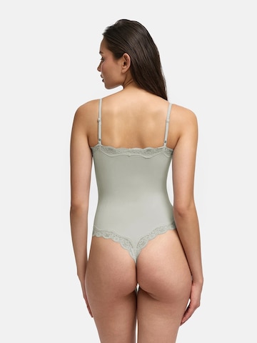 cfab (formerly creamy fabrics) Body 'Bodysuit String mit Lace' i grön