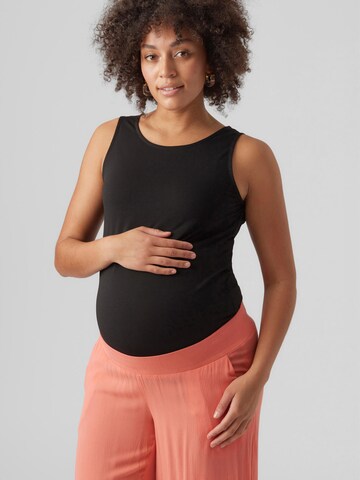 Vero Moda Maternity T-shirt 'JADE MILLA' i svart