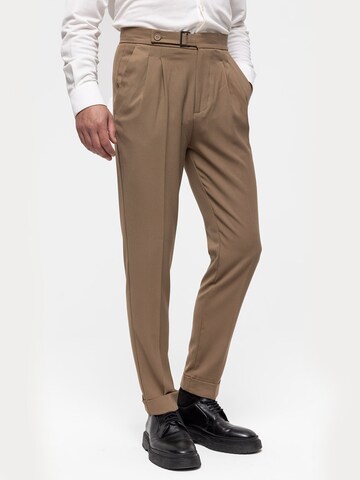 Dandalo - regular Pantalón de pinzas en marrón