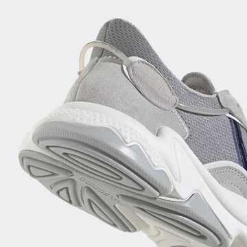 ADIDAS ORIGINALS Sneakers 'Ozweego' in Grey