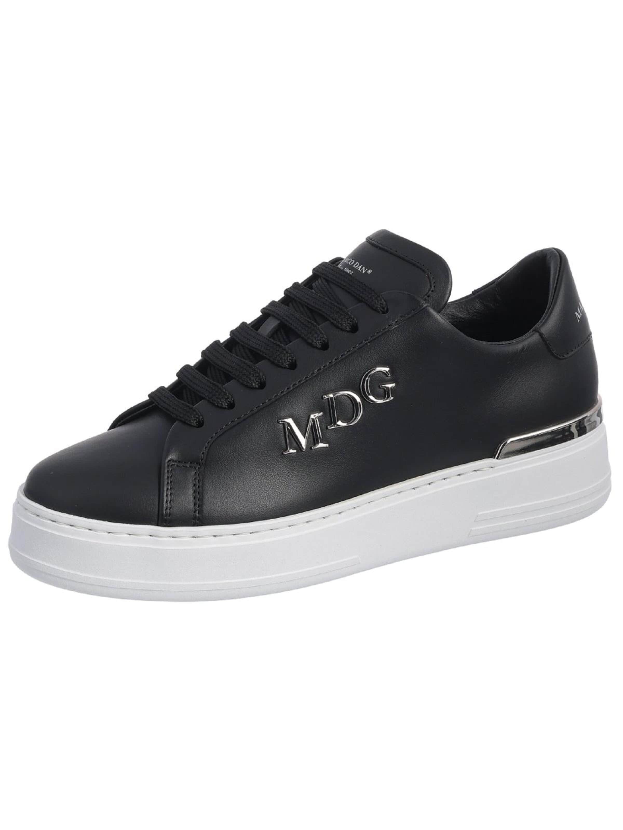 MARCO DAN Sneakers laag in Zwart: voorkant