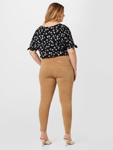 EVOKED Slimfit Legginsy w kolorze brązowy