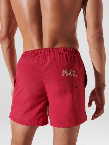 Karl Lagerfeld Badeshorts 'Ikonik' in Rot