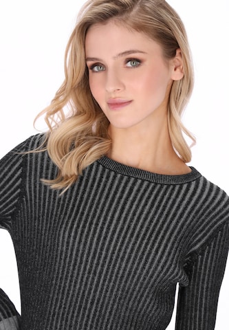 myMo ROCKS Sweater in Black