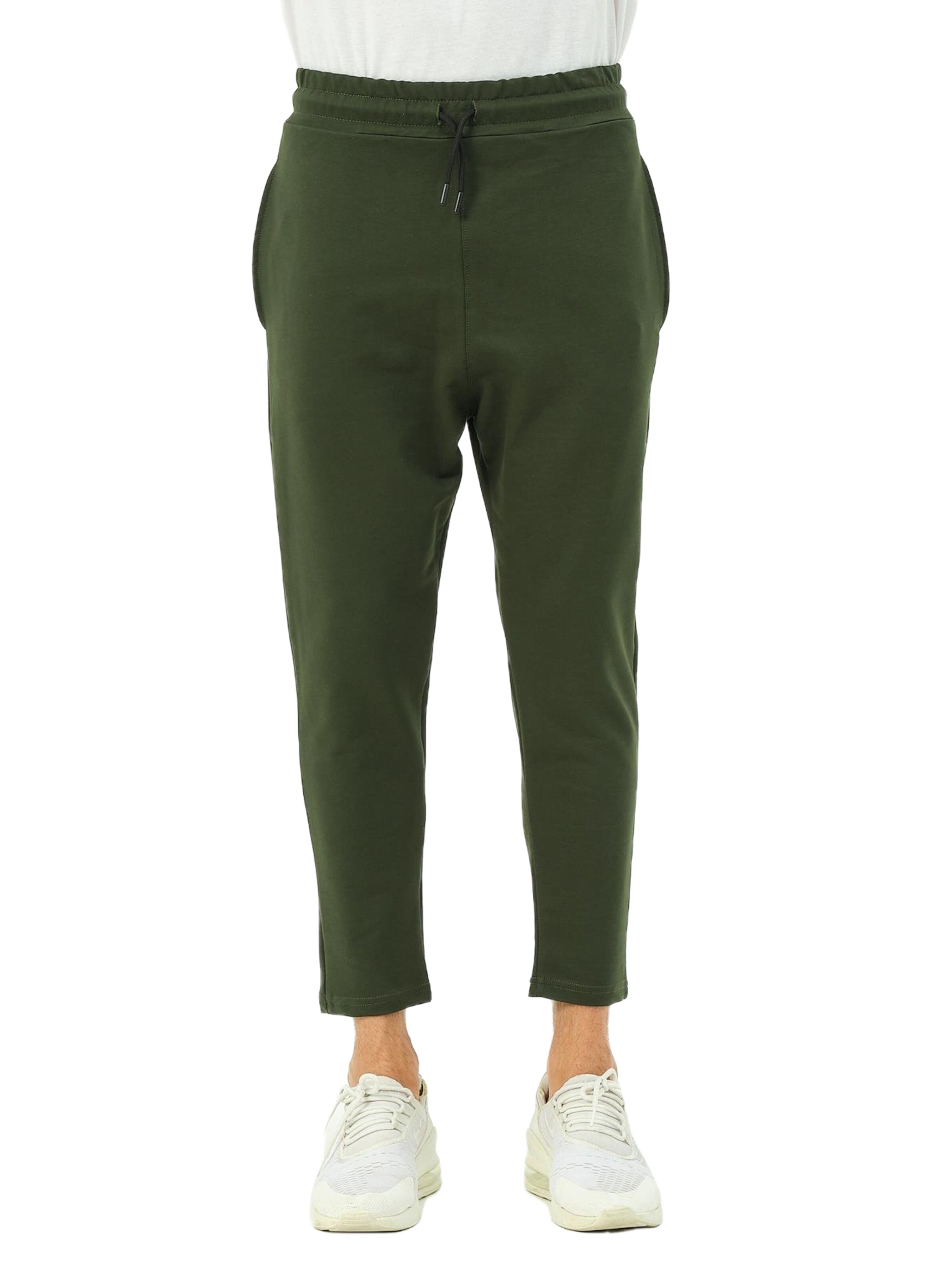 Effilé Pantalon C&City en vert : devant