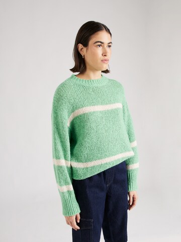 Nasty Gal Sweater in Green: front