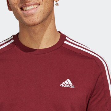 T-Shirt fonctionnel 'Essentials' ADIDAS SPORTSWEAR en rouge