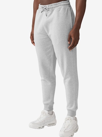 Tapered Pantaloni di Next in grigio