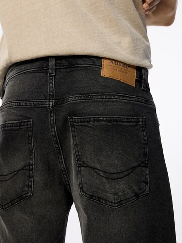 Pull&Bear Regular Jeans in Black