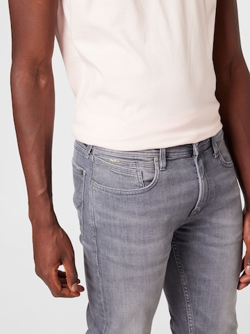 Pepe Jeans Regular Farkut 'Hatch' värissä harmaa