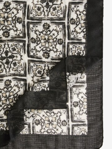 Next Schal in Schwarz