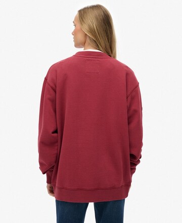 Sweat-shirt 'Athletic Essentials' Superdry en rouge