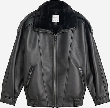 BershkaPrijelazna jakna - crna boja: prednji dio