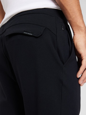 Regular Pantalon de sport SKECHERS en noir