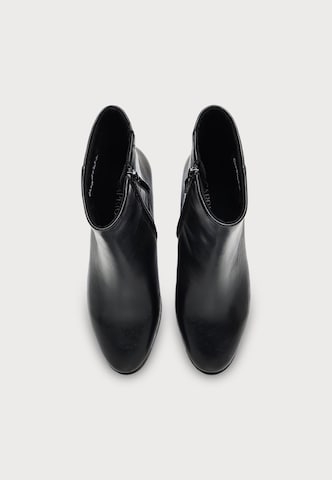 CAPRICE - Botines en negro