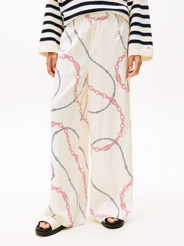 TOMMY HILFIGER Wide leg Trousers in Beige: front