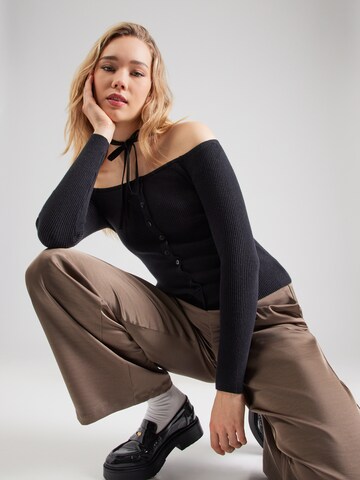 Abercrombie & Fitch Kardigan – černá: přední strana