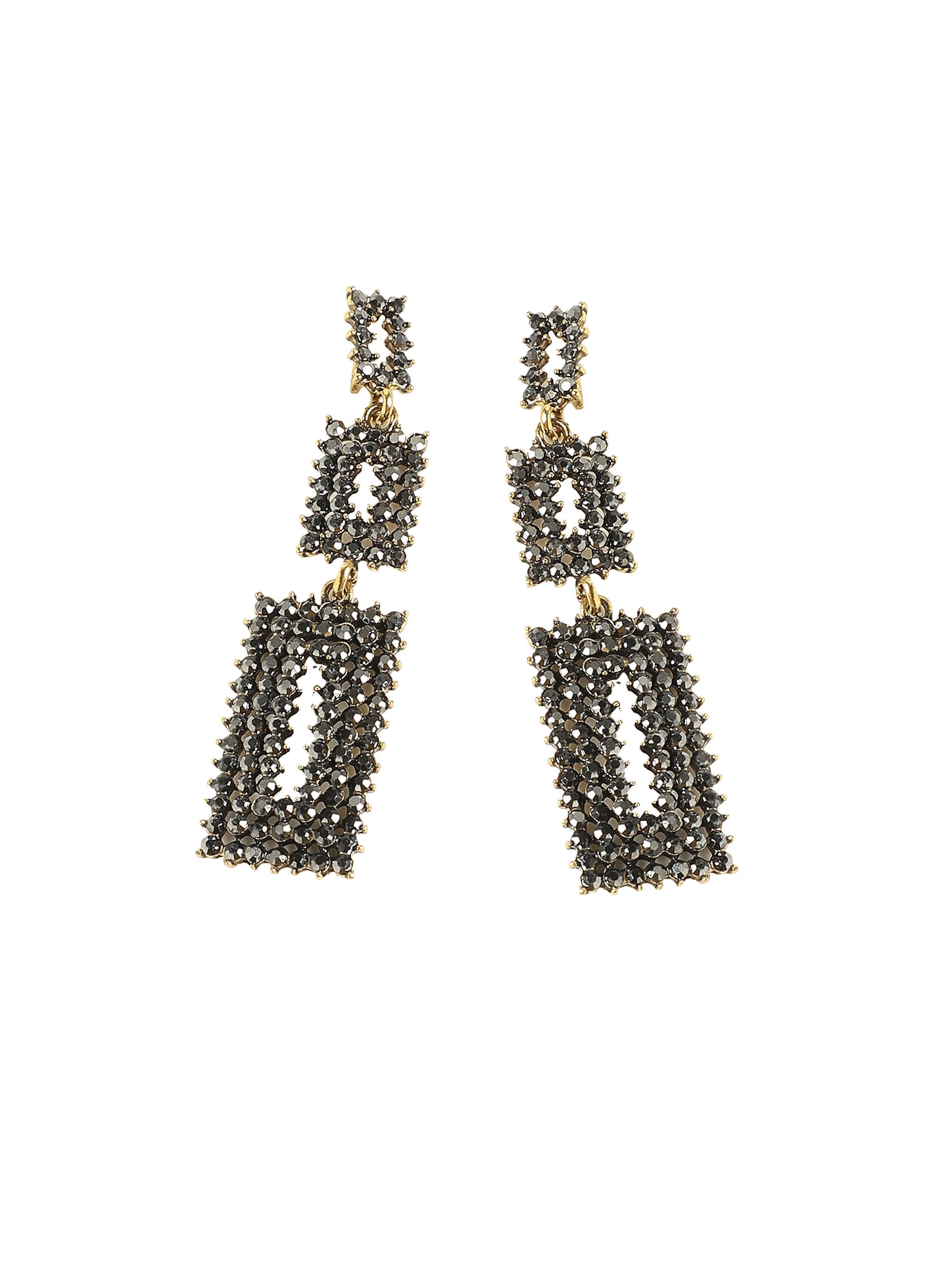 SOHI Oorbellen ' Anam B ' in Zilver: voorkant