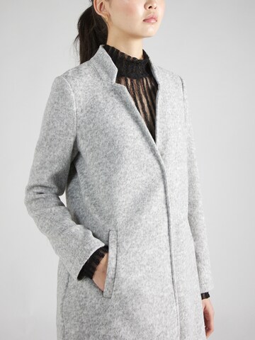 VERO MODA Between-Seasons Coat 'KATRINE' in Grey