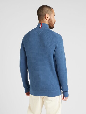 TOMMY HILFIGER Svetr – modrá