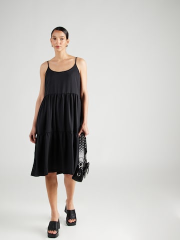 MAKIA - Vestido 'Fay' en negro: frente