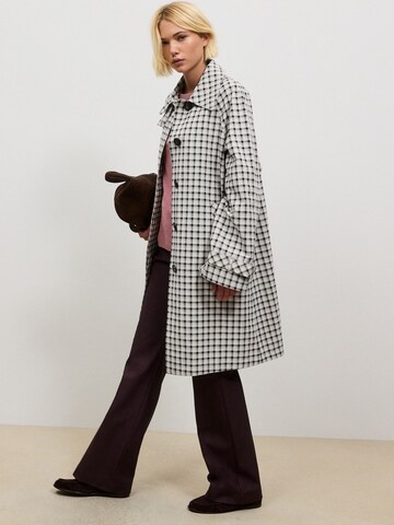 Cappotto di mezza stagione 'Dolly' di Next in bianco