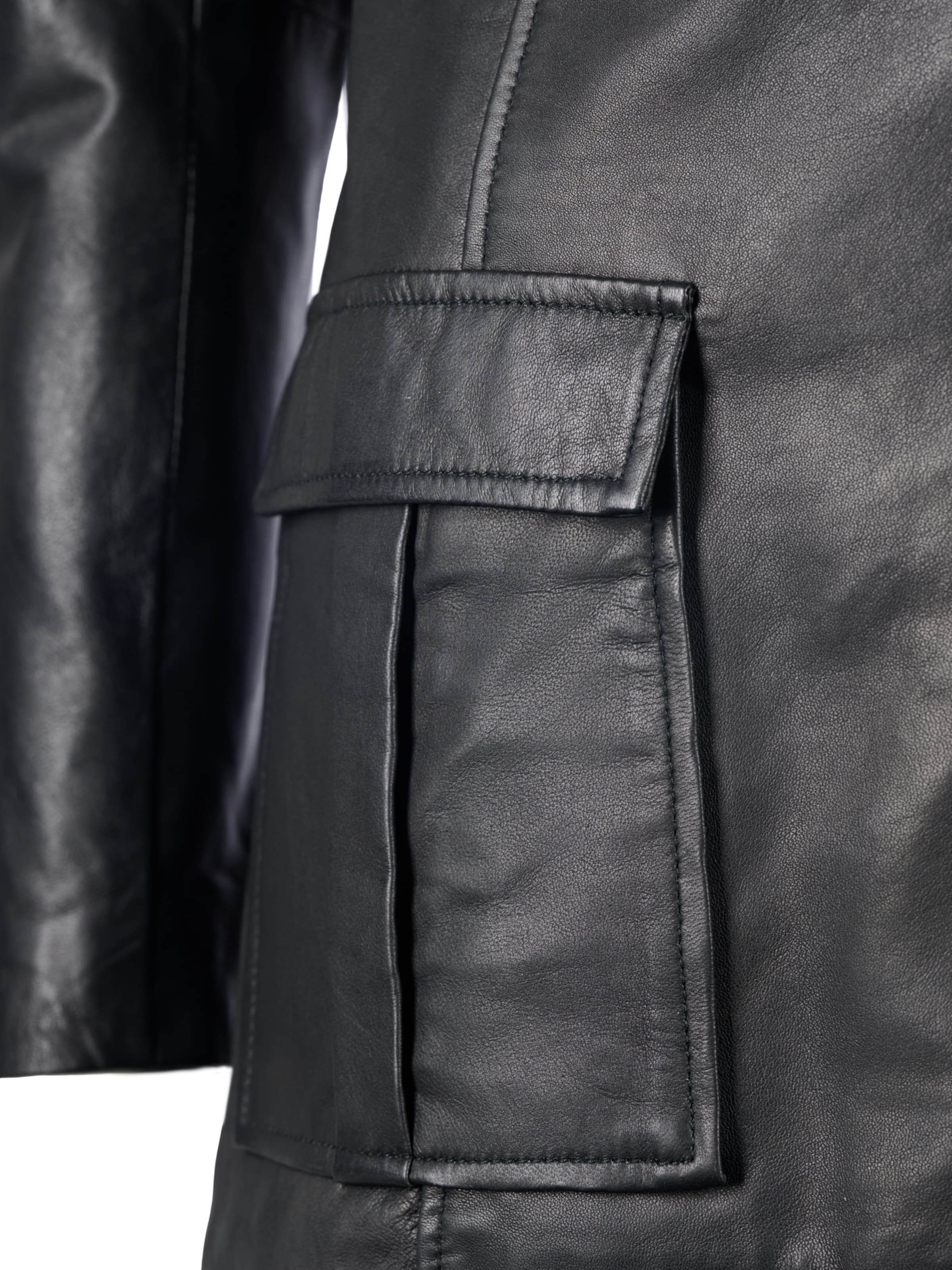 JCC Tussenjas in Zwart