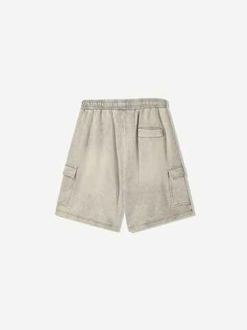 regular Pantaloni cargo di Bershka in grigio