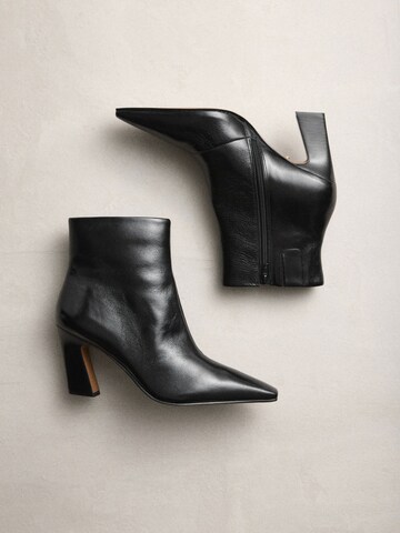 Next Stiefelette in Schwarz