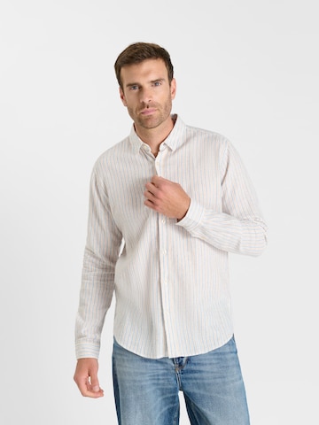 Le Temps Des Cerises Regular Fit Hemd in Weiß: Vorderseite