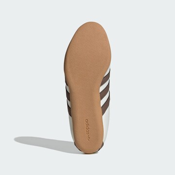 Baskets basses 'Tokyo' ADIDAS ORIGINALS en blanc