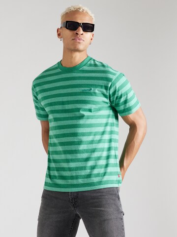 LEVI'S ® Shirt 'RED TAB' in Groen: voorkant