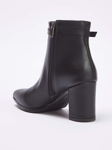 Trendyol Ankle boots in Black