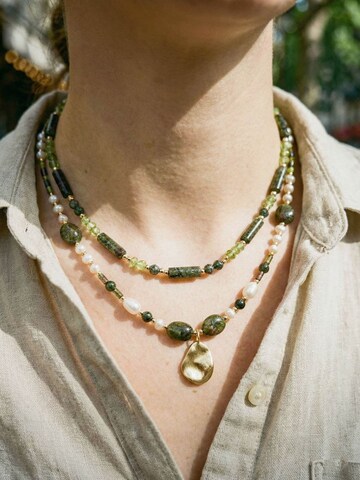 Nemomatheo Necklace 'Regenwald – Naturstein-Röhrenperlen' in Gold