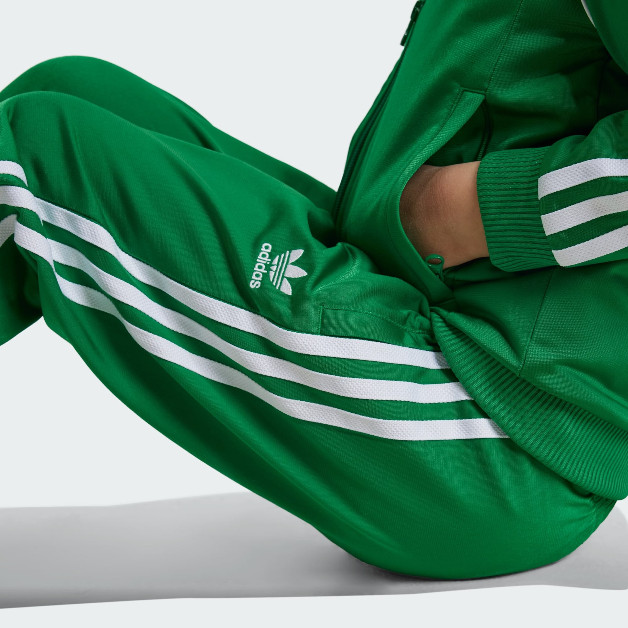 ADIDAS ORIGINALS Sweatsuit Adicolor in Green ABOUT YOU