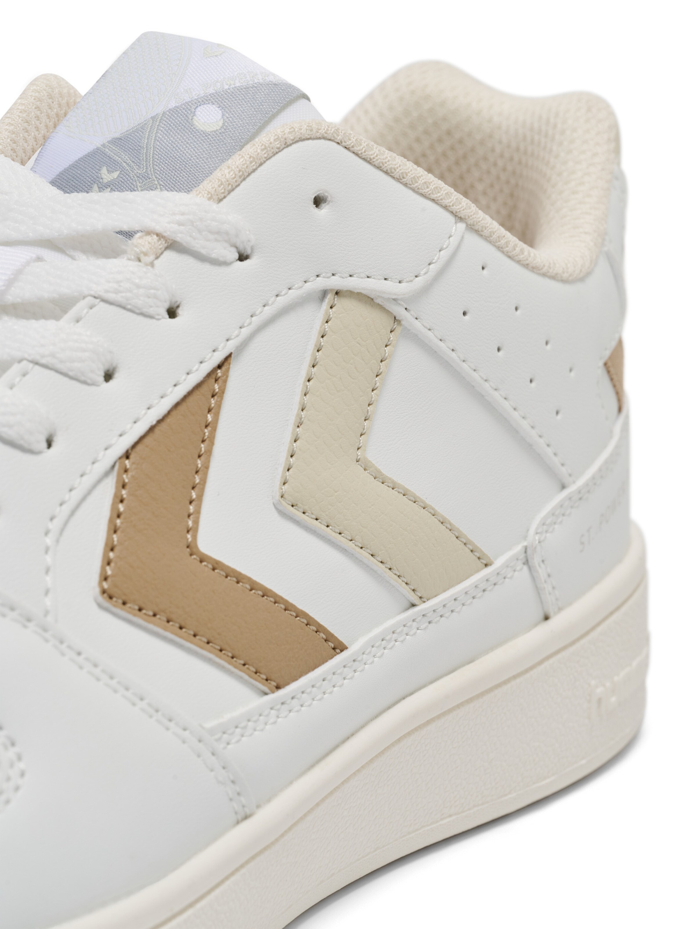 Hummel Platform trainers 'St. Power Play' in White