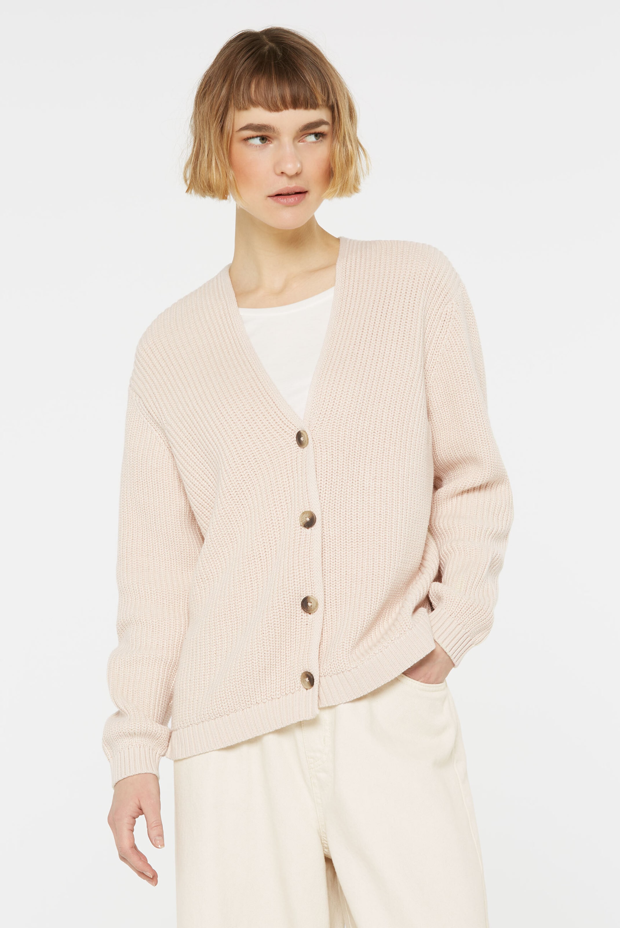 SENSES.THE LABEL Kurz-Cardigan KANI:SSA in Rippstrick in Beige: Vorderseite