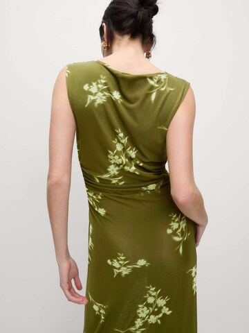 Robe Marks & Spencer en vert