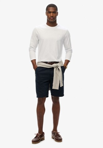 T-Shirt 'Essential' Superdry en blanc