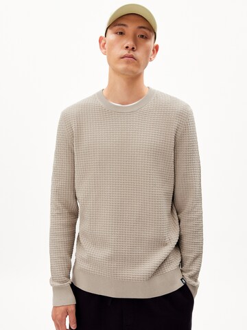 ARMEDANGELS Sweater in Beige: front