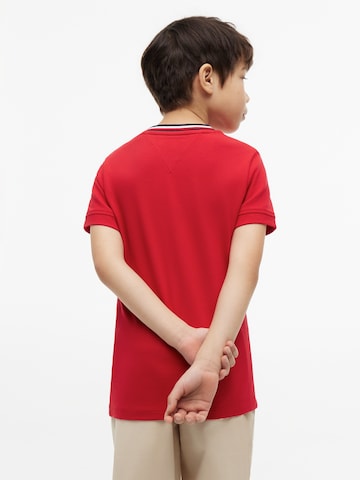 TOMMY HILFIGER Футболка в Красный